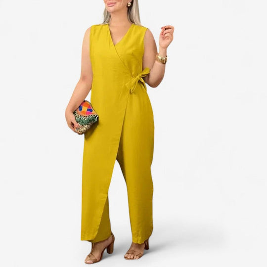 Inès | Elegant combination with V-neckline